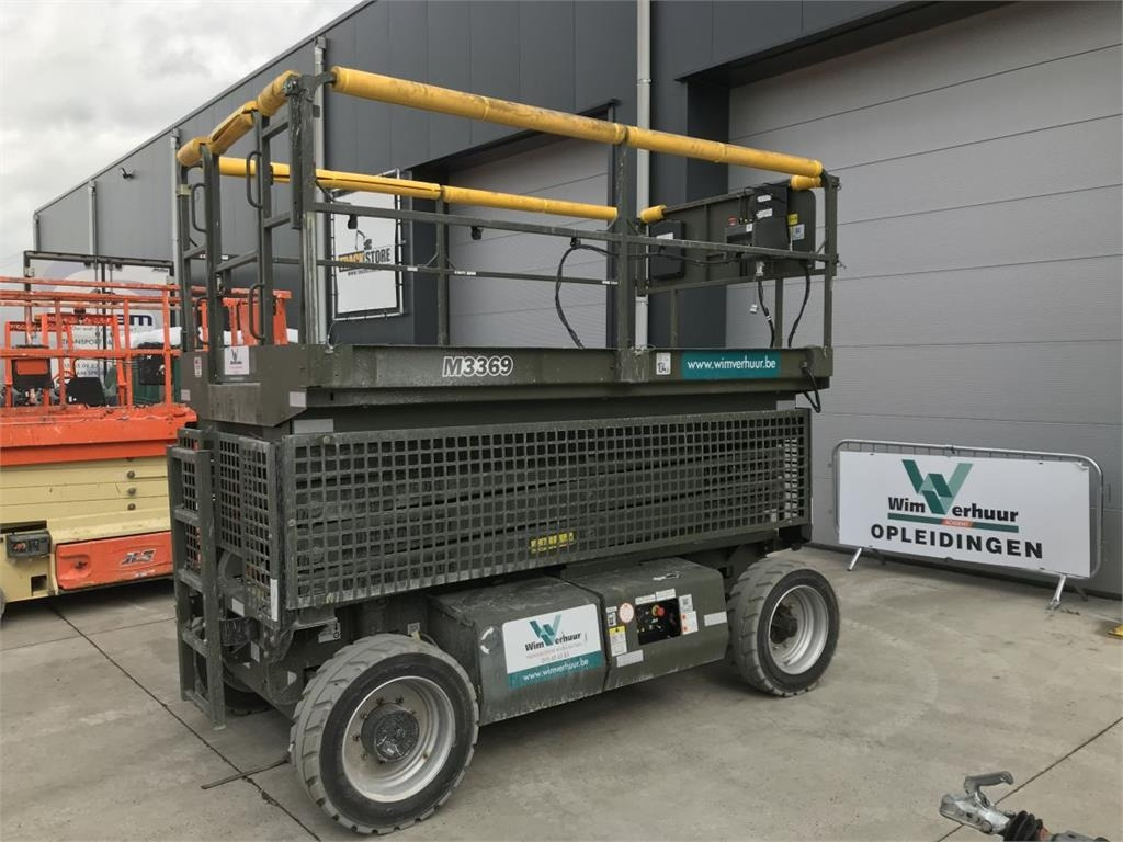JLG M3369 (4331) - Scissor lift: picture 5 JLG M3369 (4331) - Scissor lift: picture 5