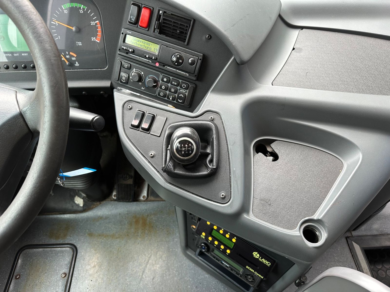Leasing of  Mercedes-Benz O550 Integro (56 Sitze*Klima*Schalt) Mercedes-Benz O550 Integro (56 Sitze*Klima*Schalt): picture 15