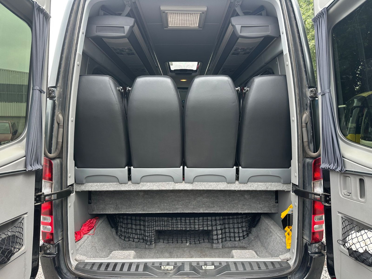 Mercedes-Benz Sprinter 519 CDi (Euro 6*Leder Sitze) - Minibus, People carrier: picture 4 Mercedes-Benz Sprinter 519 CDi (Euro 6*Leder Sitze) - Minibus, People carrier: picture 4