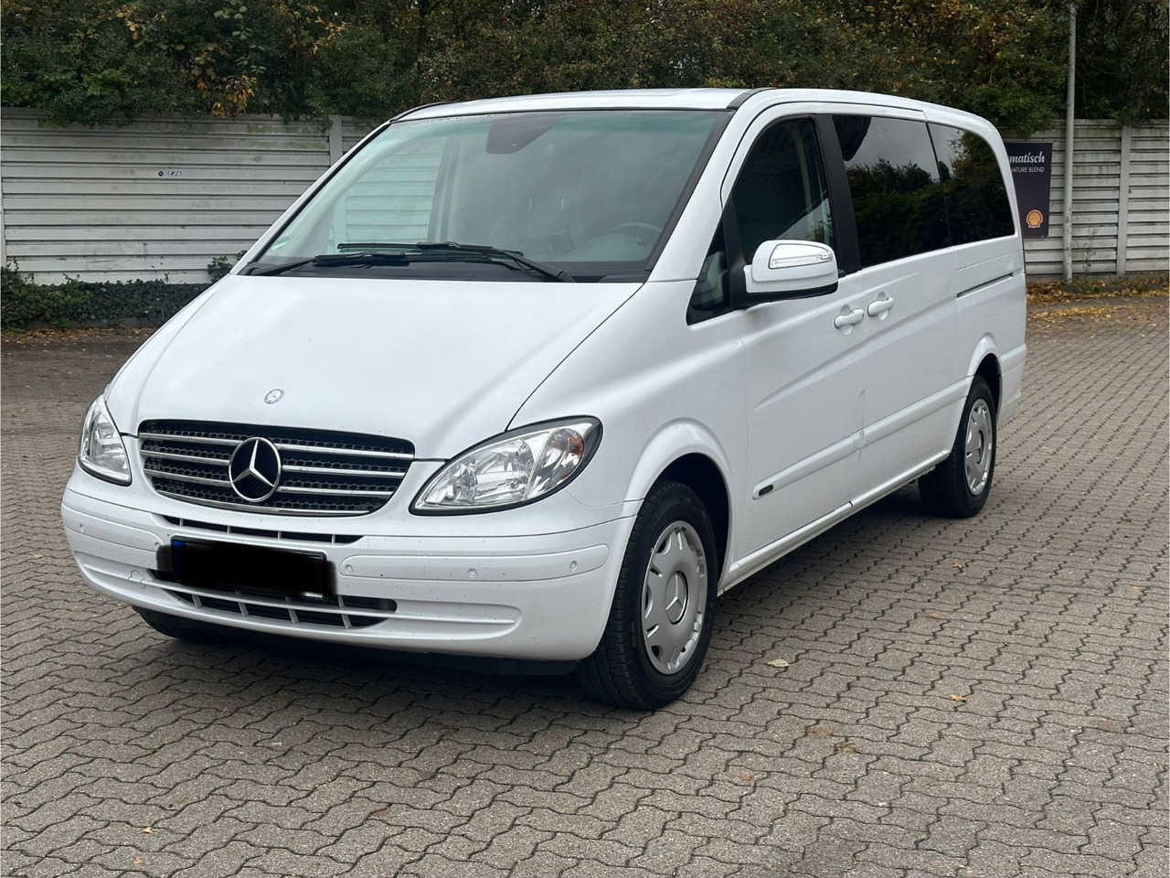 Mercedes-Benz Viano 2.2 CDI AMBIENTE extralang (Autom*133 tKm) - People carrier: picture 5 Mercedes-Benz Viano 2.2 CDI AMBIENTE extralang (Autom*133 tKm) - People carrier: picture 5