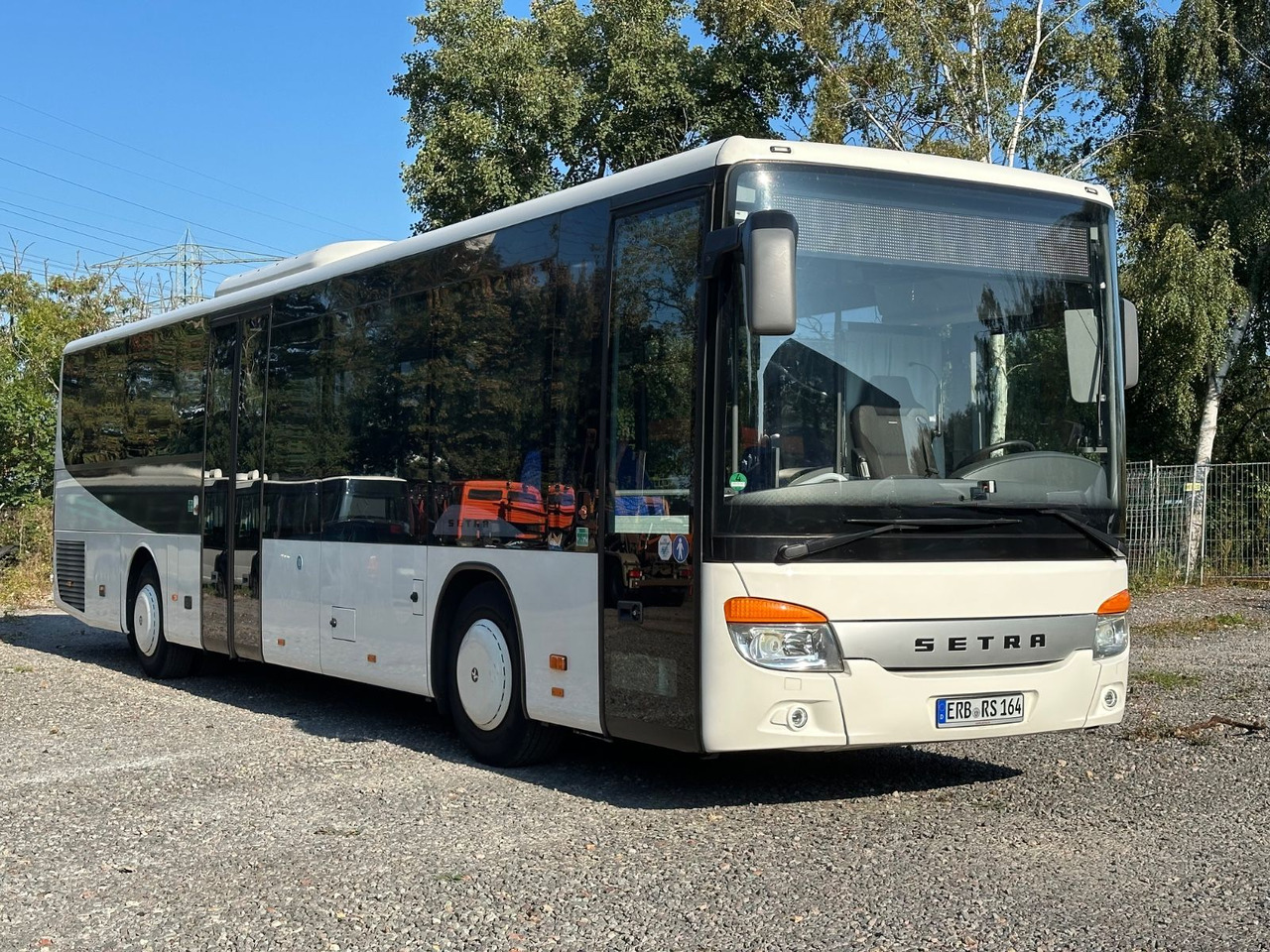Setra S 415 LE Business (374 tKm*TOP) - City bus: picture 1 Setra S 415 LE Business (374 tKm*TOP) - City bus: picture 1