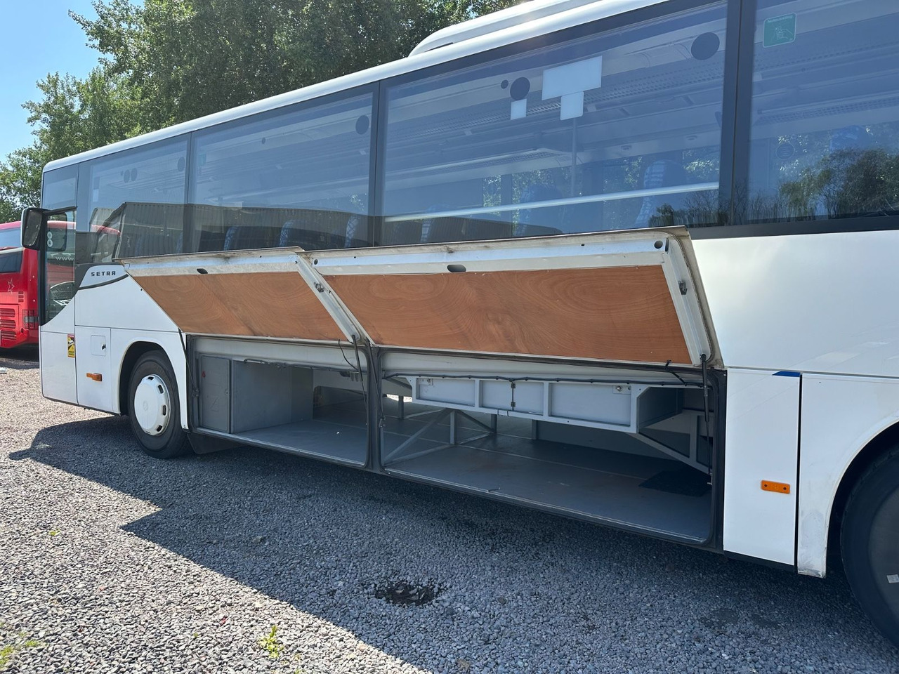 Setra S 415 UL (EEV*55 Sitze*TOP) - Suburban bus: picture 4 Setra S 415 UL (EEV*55 Sitze*TOP) - Suburban bus: picture 4