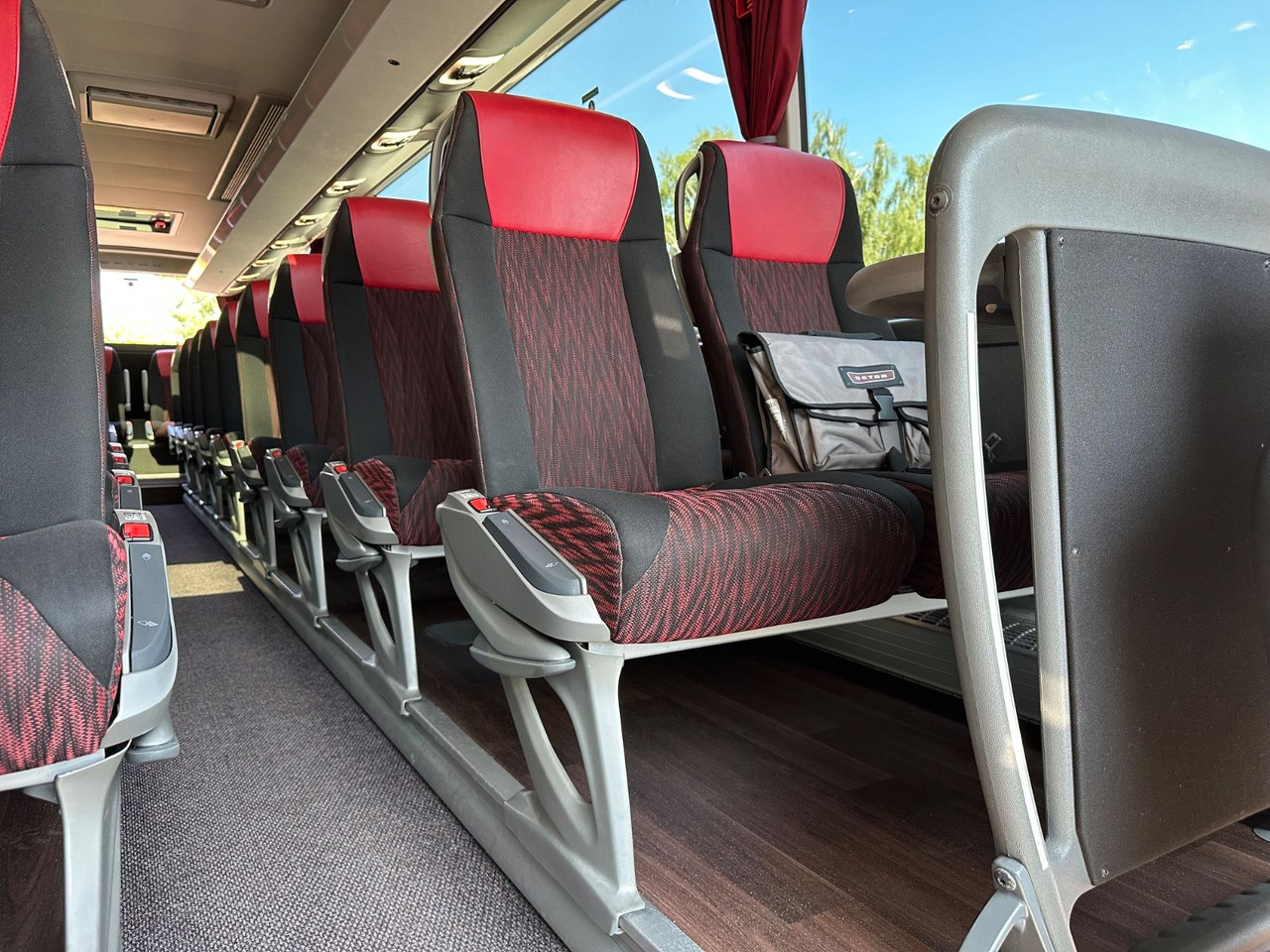 Coach Setra S 511 HD (Küche*WC*DE-Bus*38 Sitze): picture 6