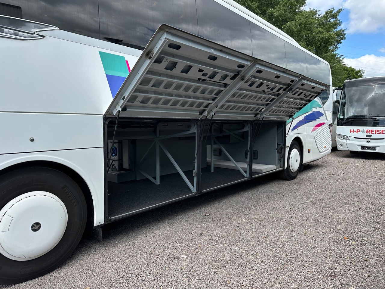 Setra S 515 HD (TOP*DE*Schalt) - Coach: picture 4 Setra S 515 HD (TOP*DE*Schalt) - Coach: picture 4