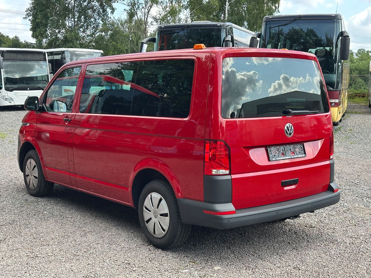 Volkswagen T6 Kombi (PDC Hi*ACC*StandHz*9 Sitzer*AC) - People carrier: picture 2 Volkswagen T6 Kombi (PDC Hi*ACC*StandHz*9 Sitzer*AC) - People carrier: picture 2